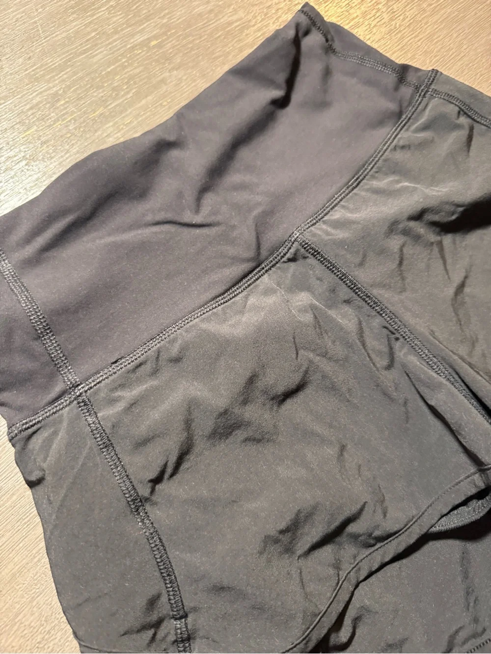 Lululemon Solid Black Speed Up 2.5” Inseam Shorts 4